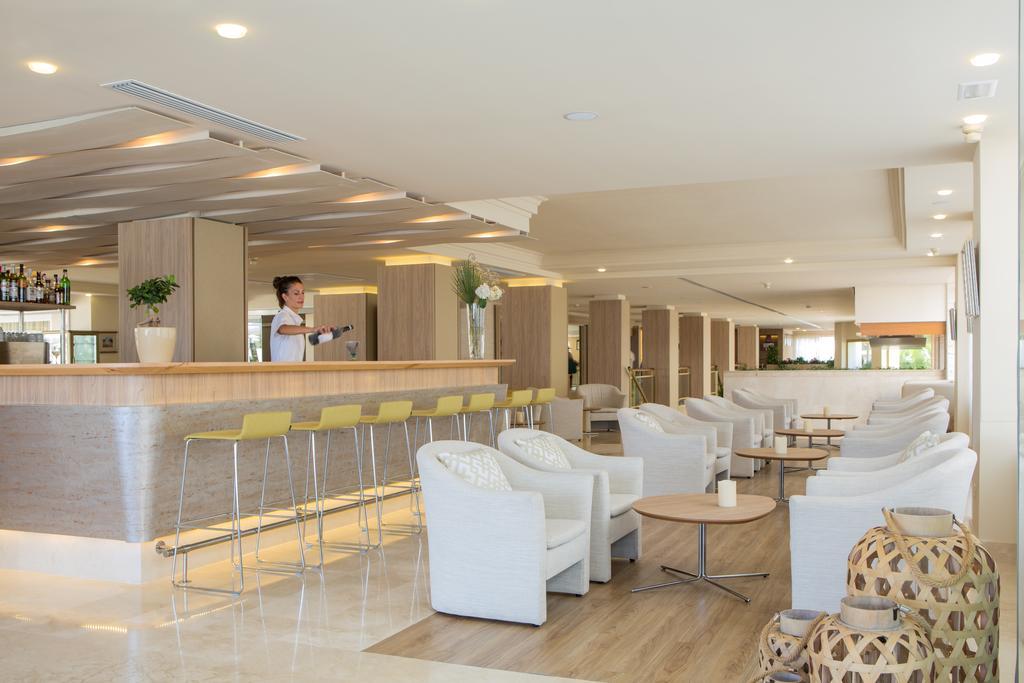 Hotel Sabina 칼라 미요르 외부 사진